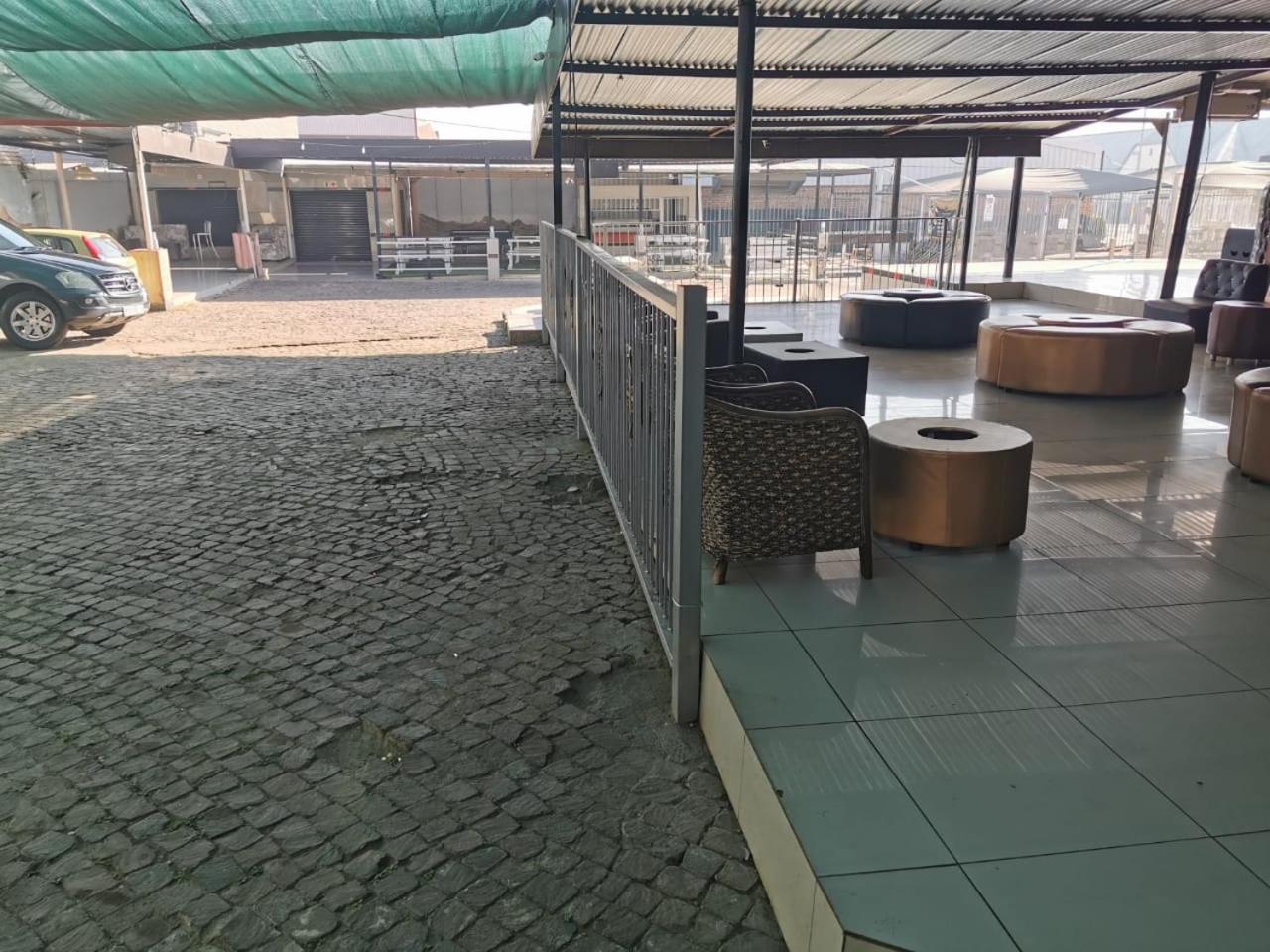 Ebony Guest House Pretoria-Noord Buitenkant foto